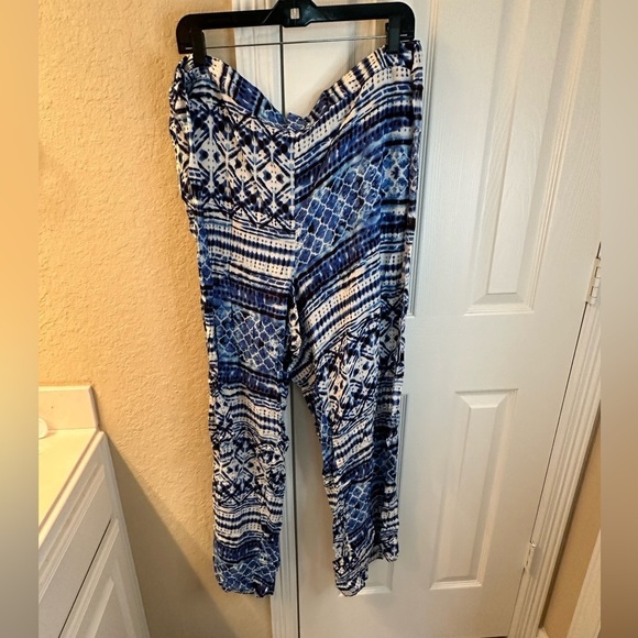 New Look Pants - New look printed pants size 3X NWT
